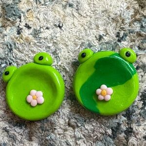 Frog Worry Stones with Flower Detail